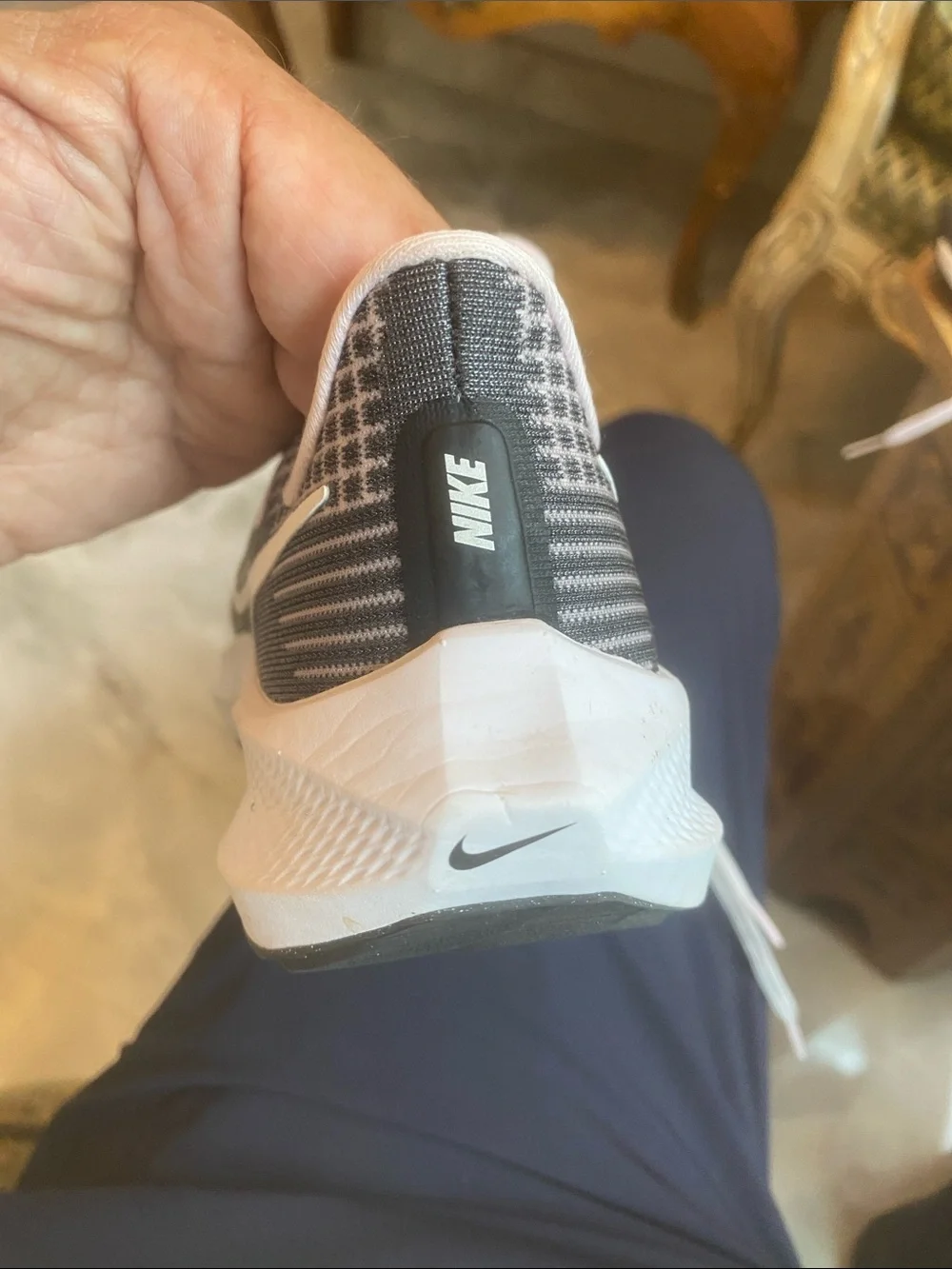 Nike Kids Sneakers in Black and Light Pink